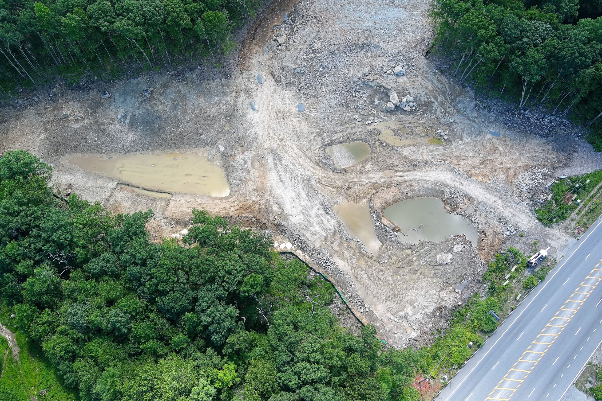 AMAZON FULFILLMENT CENTER PROJECT SCHOONERPVD2 JOHNSTON RI