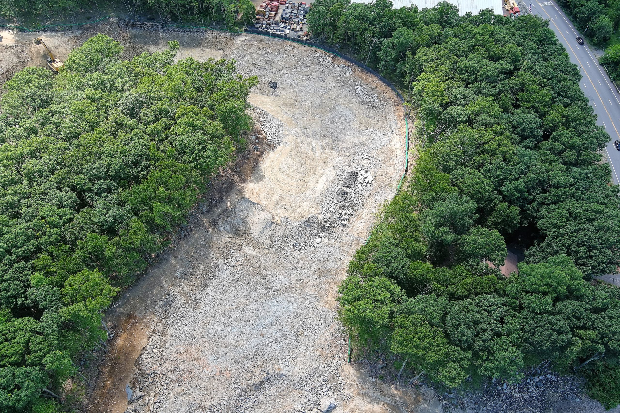 AMAZON FULFILLMENT CENTER PROJECT SCHOONERPVD2 JOHNSTON RI