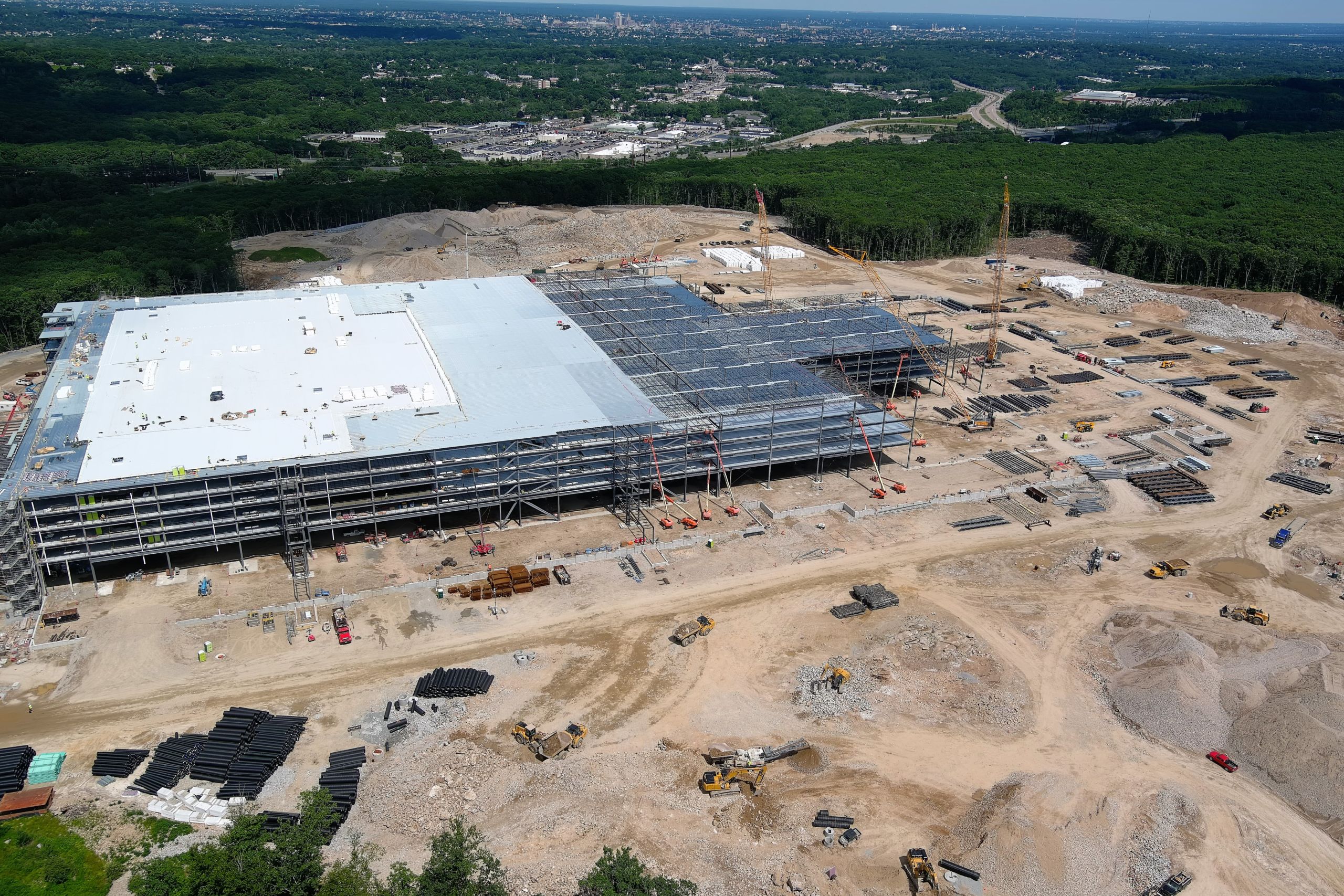 AMAZON FULFILLMENT CENTER PROJECT SCHOONERPVD2 JOHNSTON RI