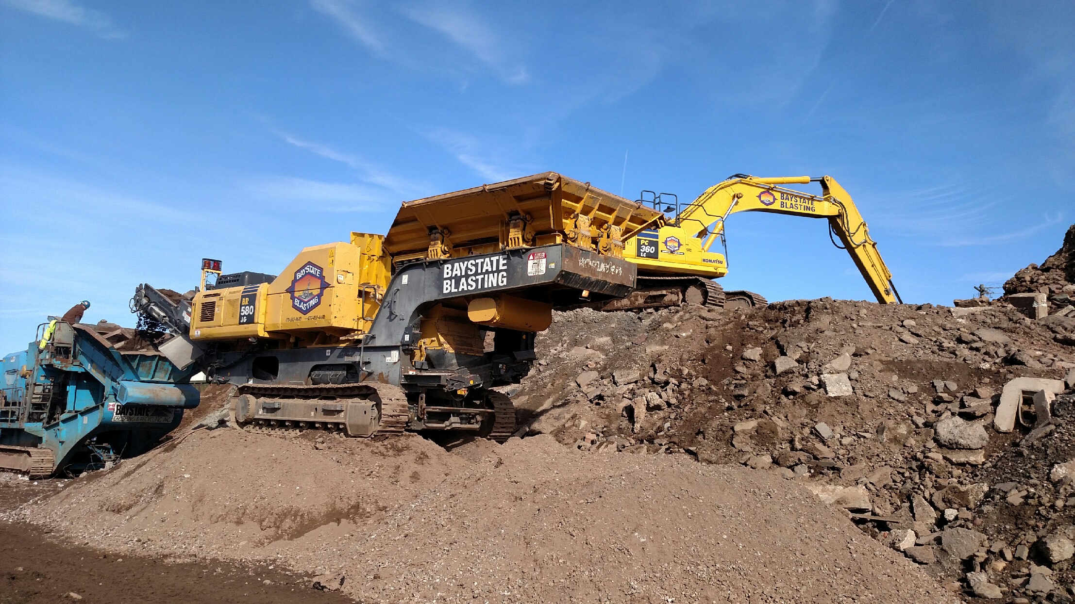 Lincoln Crossing - Lincoln, RI - Crushing project photo 2